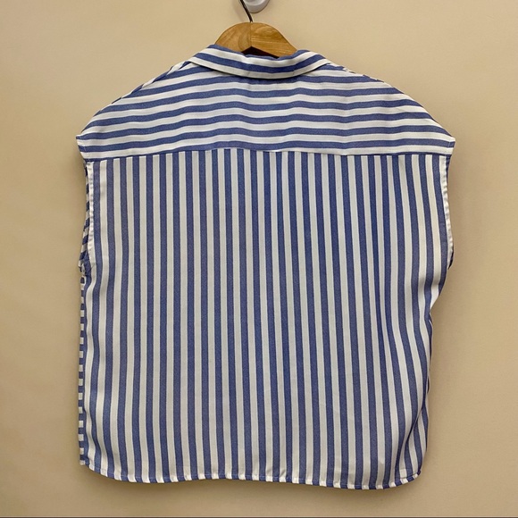 EVERLY Boxy Blue White Striped Shorts Sleeve Button Up Blouse Women’s Small - Picture 4 of 8
